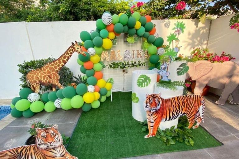 Jungle Theme balloon decoration