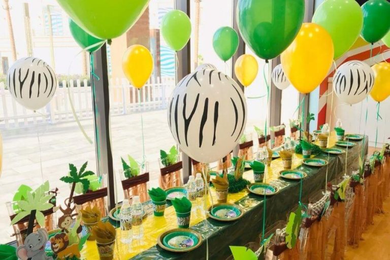 Party Hall Balloon Decoration in Dining Area