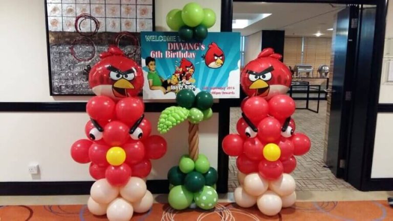 Angry Bird Balloon Decoration