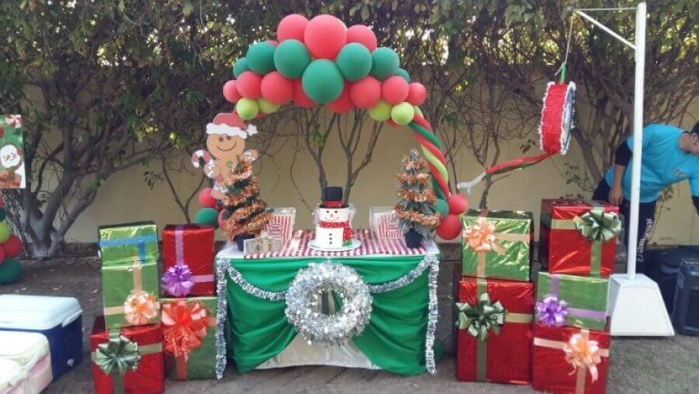 Christmas Party Balloon Decoration