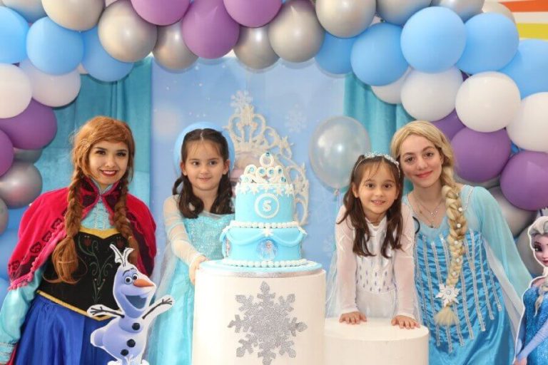 Frozen Themed Birthday Party