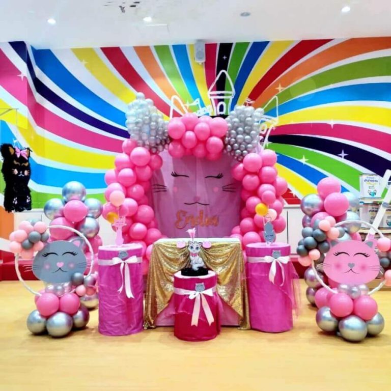 Hello Kitty Theme Balloon Decor
