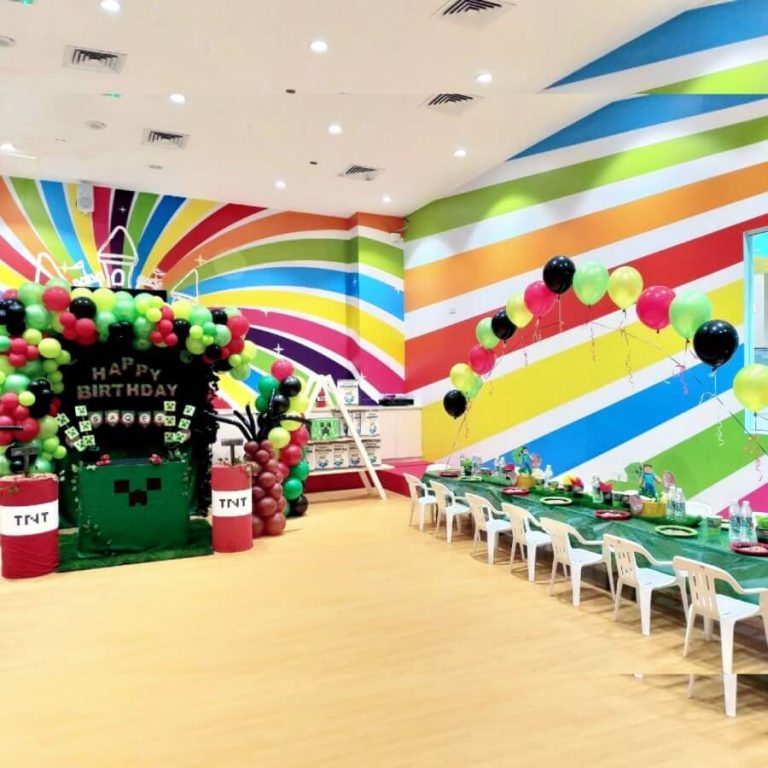 Minecraft Theme Party Decoration