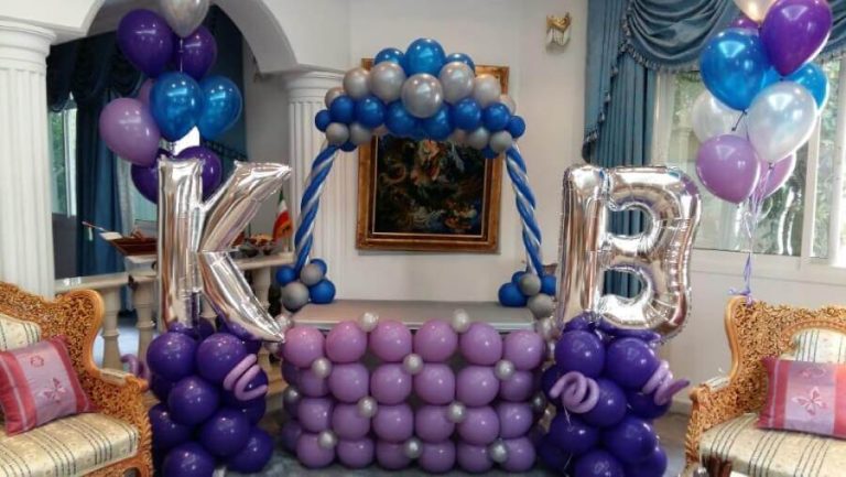 Outdoor Birthday Balloon Decoration