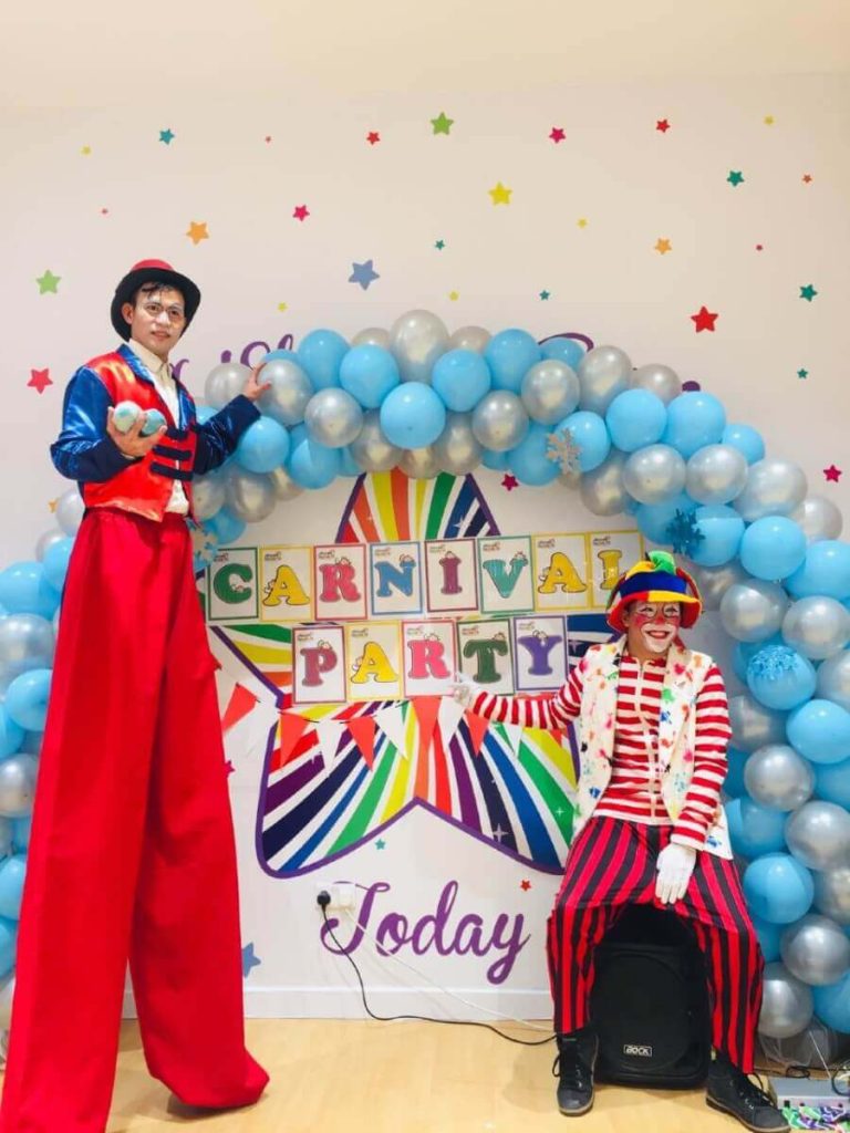 Outdoor Carnival Party Entertainers