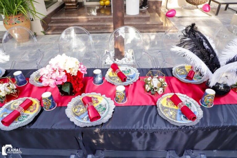 Outdoor Party Table Decoration