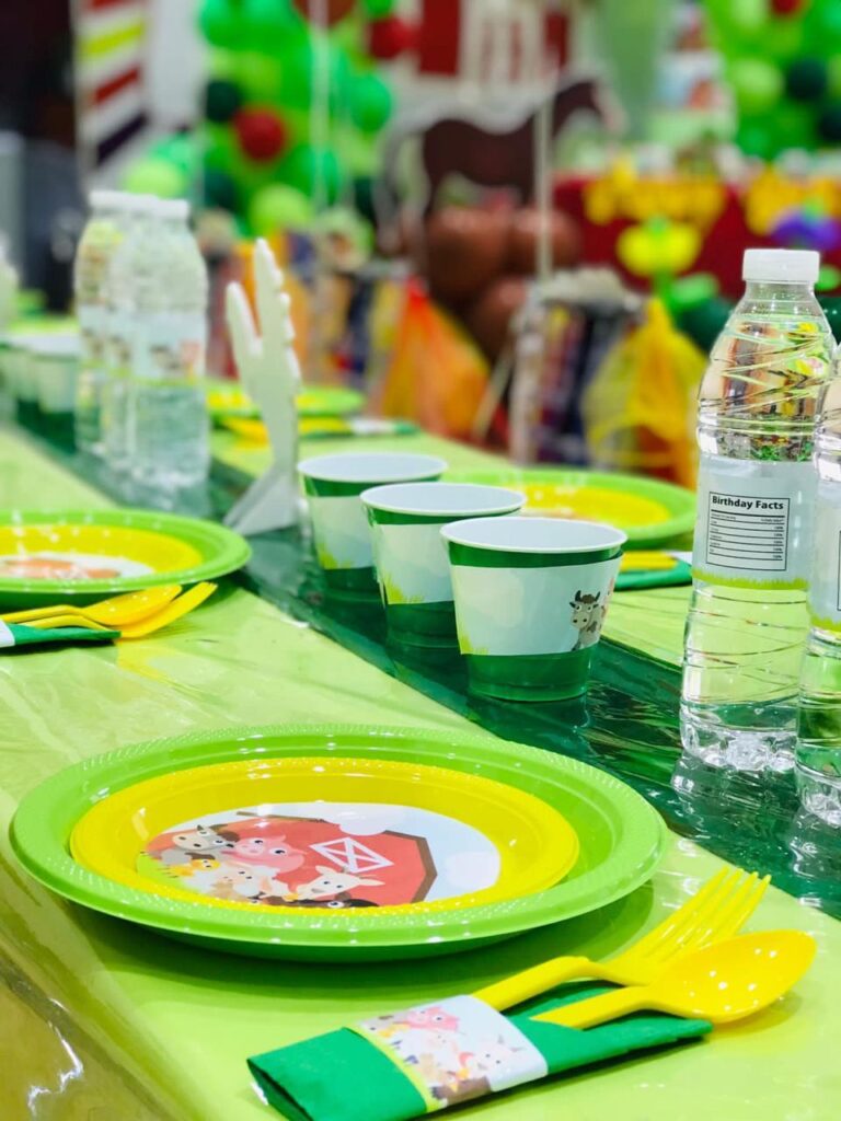 Jungle Theme Table Decoration