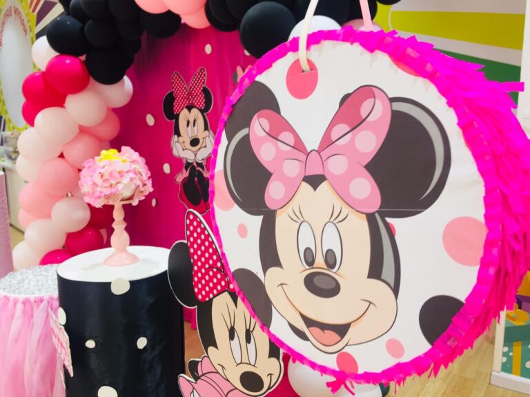 Minnie Mouse Party Decoration